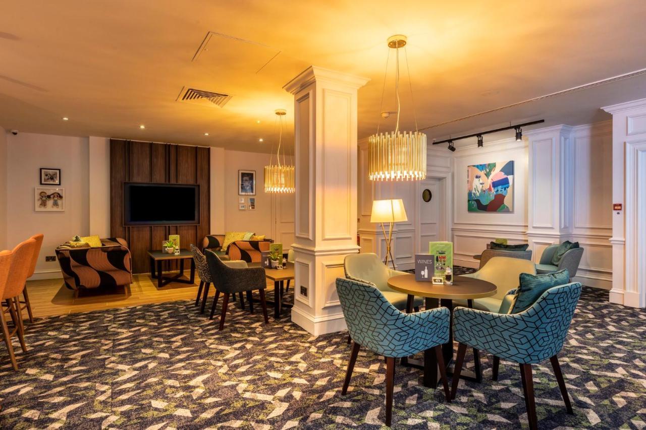 Holiday Inn Guildford By Ihg Bagian luar foto